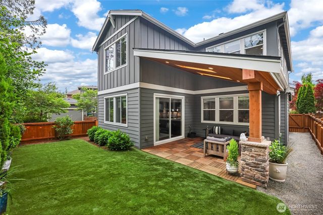 1601 NE Falls Drive, Issaquah, WA 98029