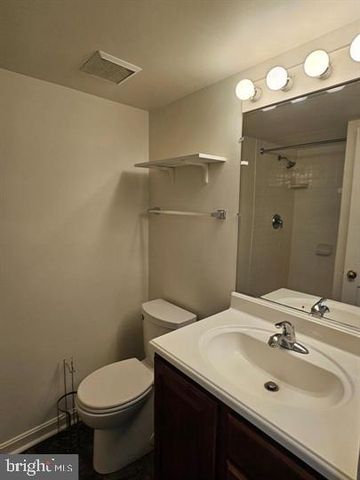 806 GROVE AVE, Fredericksburg, VA 22401