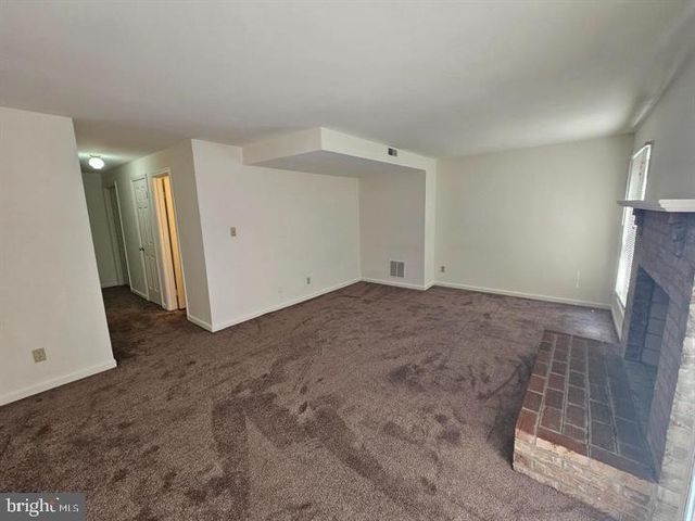 806 GROVE AVE, Fredericksburg, VA 22401