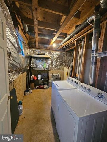 806 GROVE AVE, Fredericksburg, VA 22401