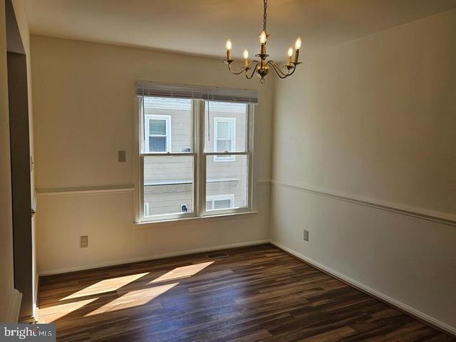 806 GROVE AVE, Fredericksburg, VA 22401
