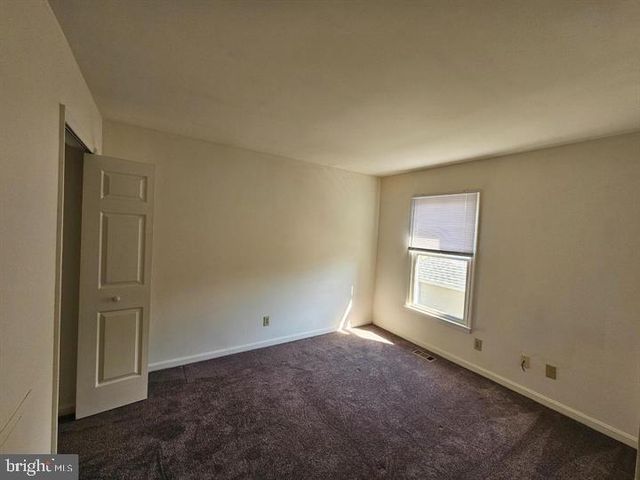 806 GROVE AVE, Fredericksburg, VA 22401