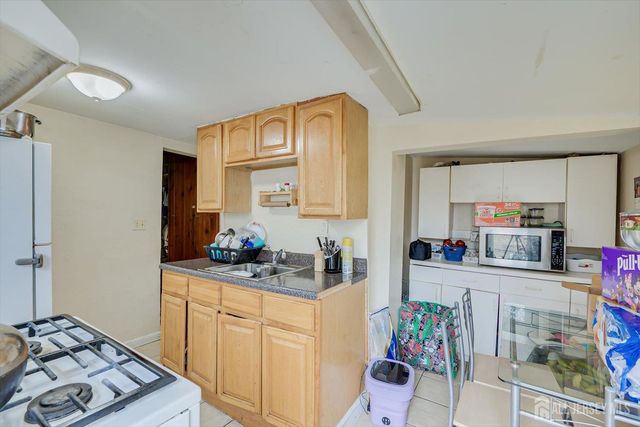 165 2nd Street, South Amboy, NJ 08879