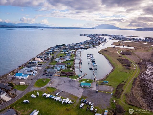 4448 Saltspring Drive, Ferndale, WA 98248