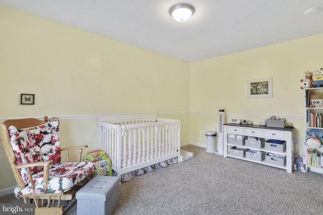 1976 ASHLEY DRIVE, Chambersburg, PA 17201