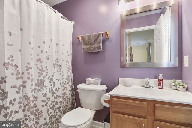 1976 ASHLEY DRIVE, Chambersburg, PA 17201