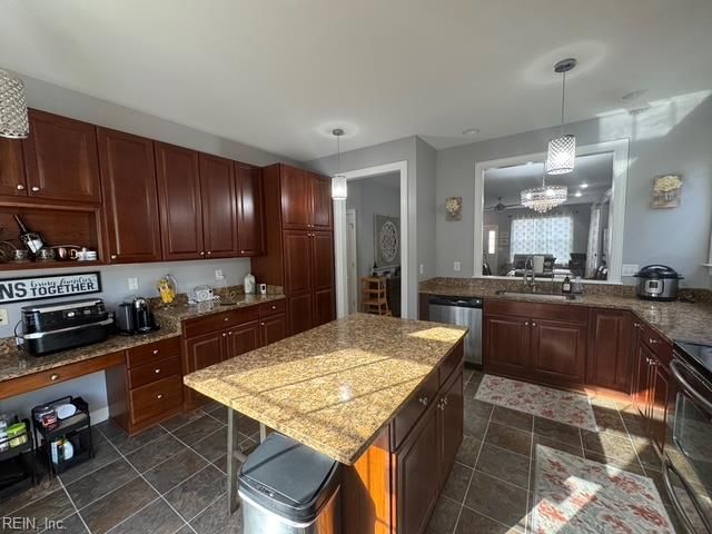 430 Blue Beech WAY, Chesapeake, VA 23320