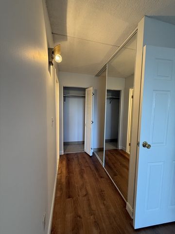 1550 Worcester Rd 304, Framingham, MA 01702