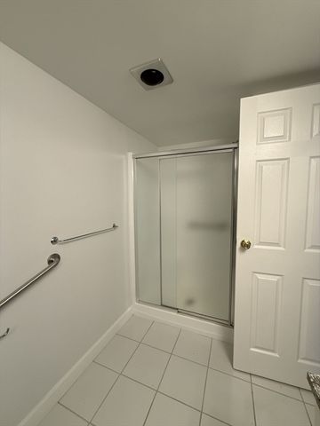 1550 Worcester Rd 304, Framingham, MA 01702