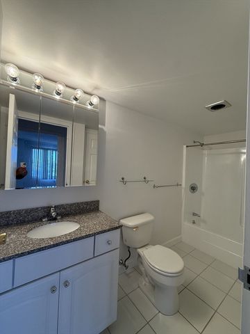 1550 Worcester Rd 304, Framingham, MA 01702