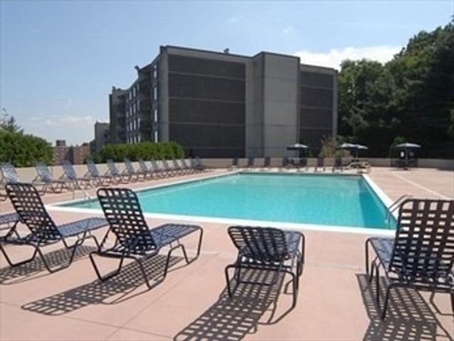 1550 Worcester Rd 304, Framingham, MA 01702
