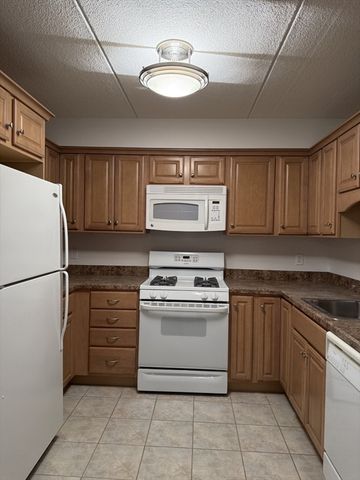 1550 Worcester Rd 304, Framingham, MA 01702