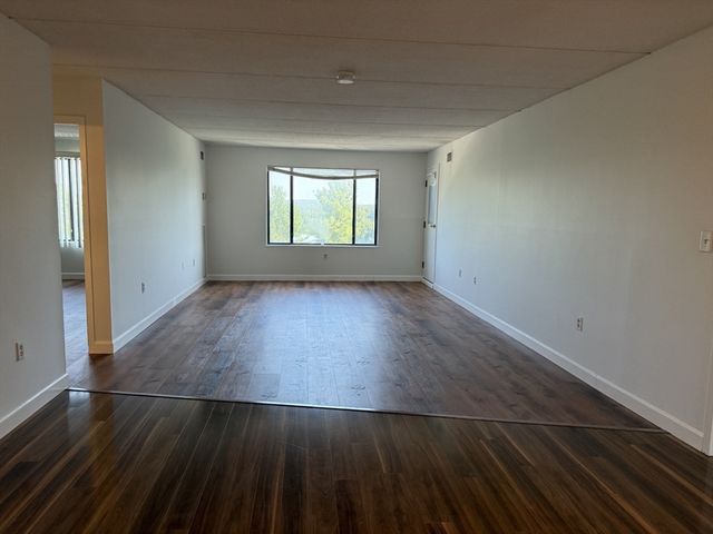 1550 Worcester Rd 304, Framingham, MA 01702