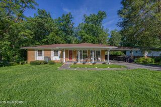 109 Wedgewood Rd, Oak Ridge, TN 37830