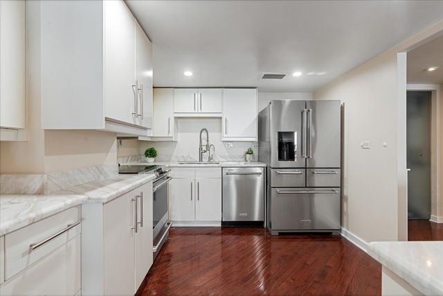 175 E Delaware Place 6206, Chicago, IL 60611