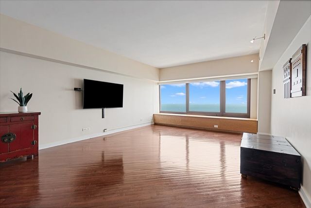 175 E Delaware Place 6206, Chicago, IL 60611