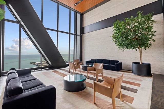 175 E Delaware Place 6206, Chicago, IL 60611