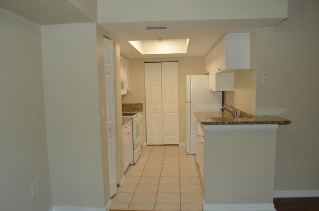 900 S Crestwood Ct Court S 908, Royal Palm Beach, FL 33411