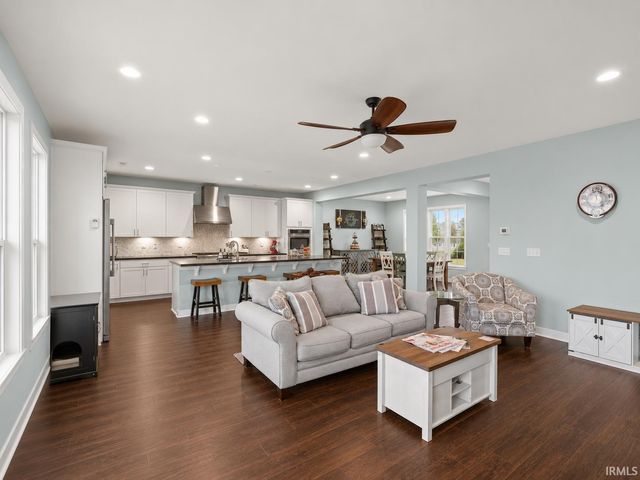 5540 Brompton Drive, Newburgh, IN 47630