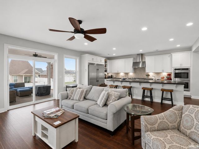 5540 Brompton Drive, Newburgh, IN 47630