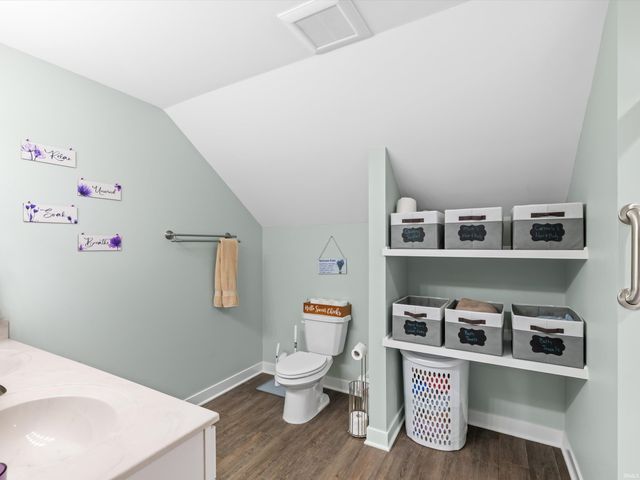 5540 Brompton Drive, Newburgh, IN 47630