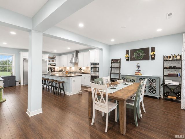 5540 Brompton Drive, Newburgh, IN 47630
