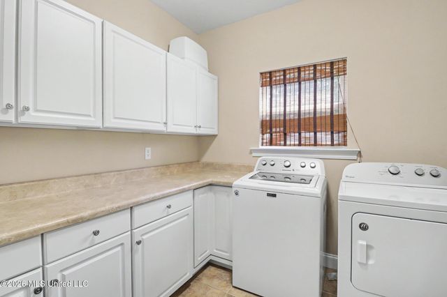 6541 Alakoko Drive, Diamondhead, MS 39525