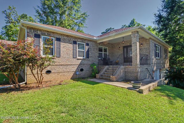 6541 Alakoko Drive, Diamondhead, MS 39525