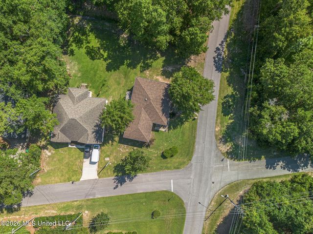6541 Alakoko Drive, Diamondhead, MS 39525