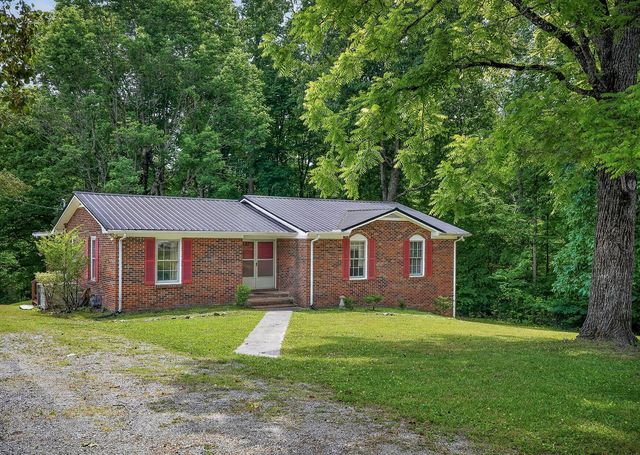 5245 Jefferson Rd, Smithville, TN 37166