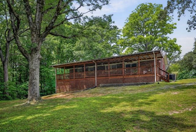 5245 Jefferson Rd, Smithville, TN 37166