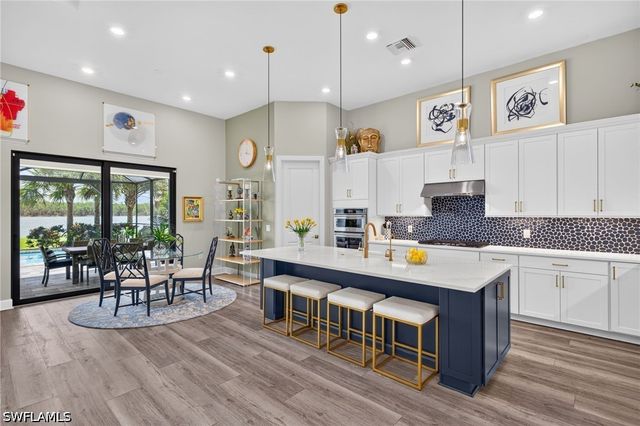 19263 Aqua Shore DR, Fort Myers, FL 33913