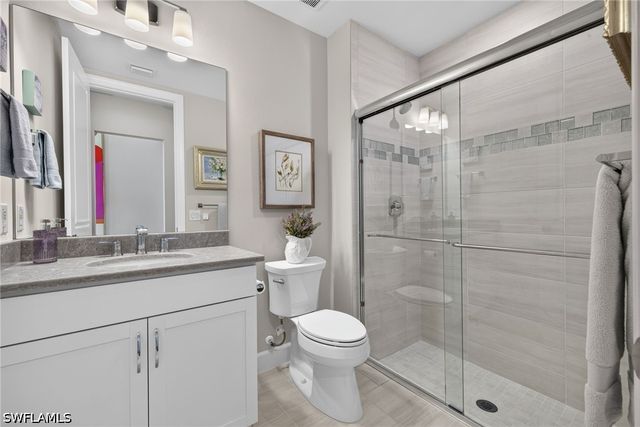 19263 Aqua Shore DR, Fort Myers, FL 33913