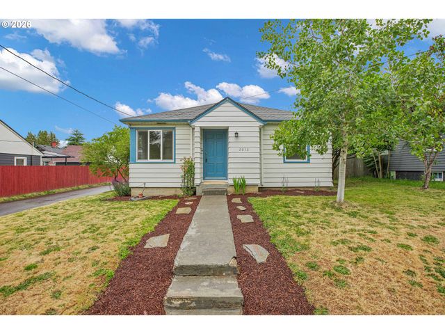 2012 E 33RD St, Vancouver, WA 98663