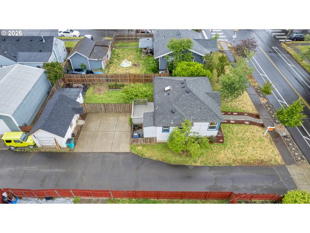 2012 E 33RD St, Vancouver, WA 98663