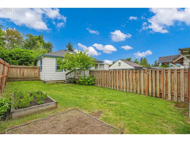 2012 E 33RD St, Vancouver, WA 98663