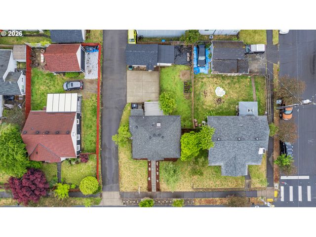 2012 E 33RD St, Vancouver, WA 98663