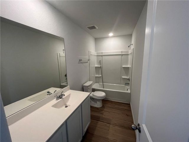 196 Zion DR, Kyle, TX 78640