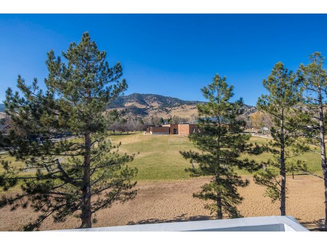 3319 Broadway St, Boulder, CO 80304