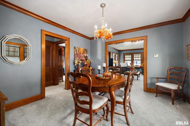 2617 W KENWOOD Avenue, West Peoria, IL 61604