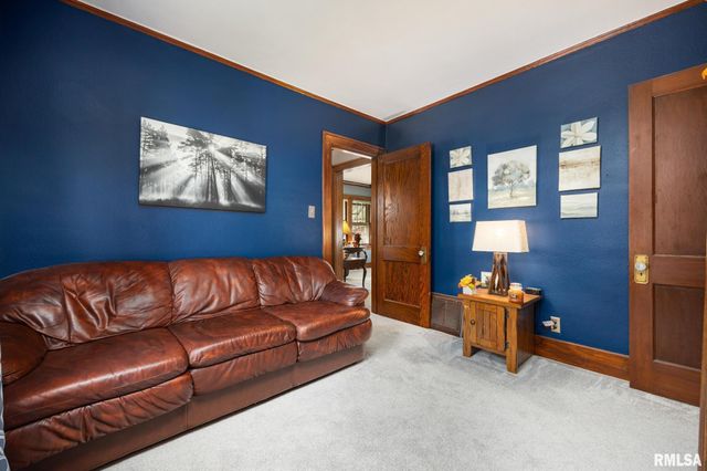 2617 W KENWOOD Avenue, West Peoria, IL 61604