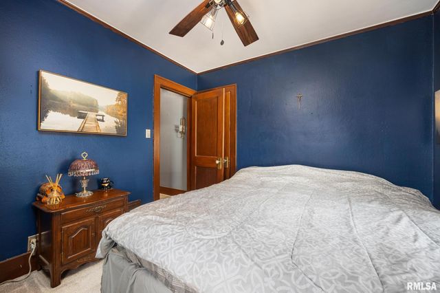 2617 W KENWOOD Avenue, West Peoria, IL 61604