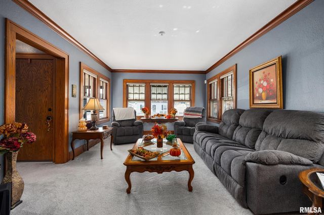 2617 W KENWOOD Avenue, West Peoria, IL 61604