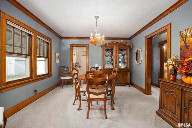 2617 W KENWOOD Avenue, West Peoria, IL 61604