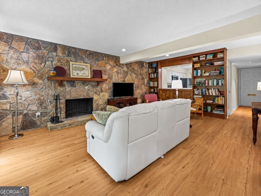 1237 Druid Knoll Drive NE, Brookhaven, GA 30319 — photo 5