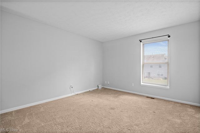 29026 Pembrooke Boulevard, Olmsted Falls, OH 44138