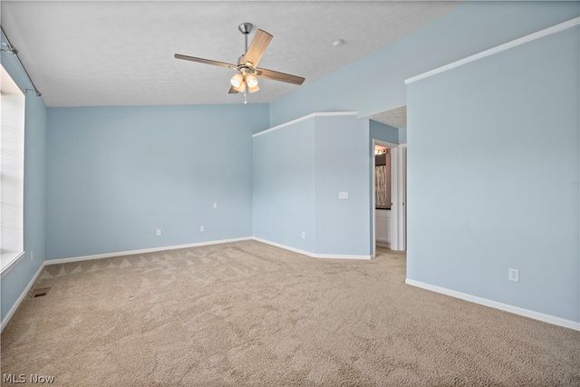 29026 Pembrooke Boulevard, Olmsted Falls, OH 44138