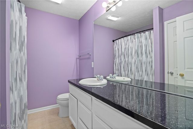29026 Pembrooke Boulevard, Olmsted Falls, OH 44138