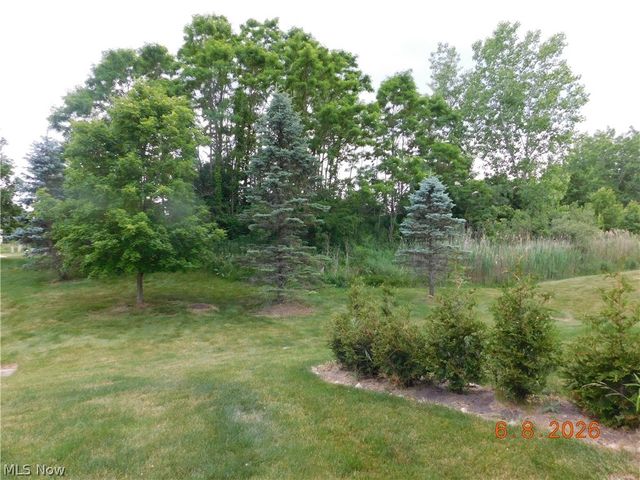 29026 Pembrooke Boulevard, Olmsted Falls, OH 44138