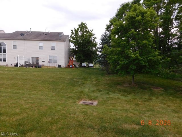 29026 Pembrooke Boulevard, Olmsted Falls, OH 44138